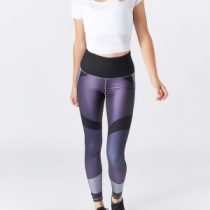 The North Face Women's Contoured Tech High-Rise Tight2