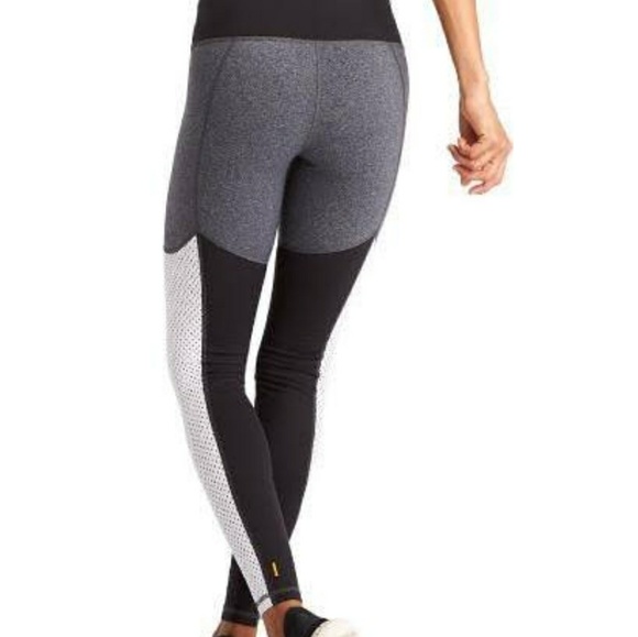 Lucy To The Barre Textured Leggings size M3
