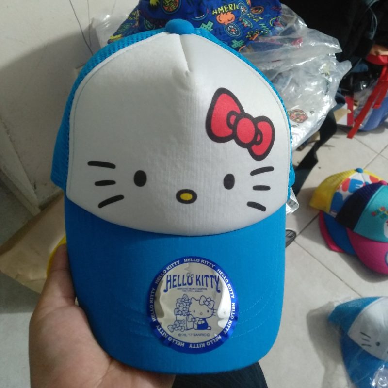 Kitty Cap Sanrio5