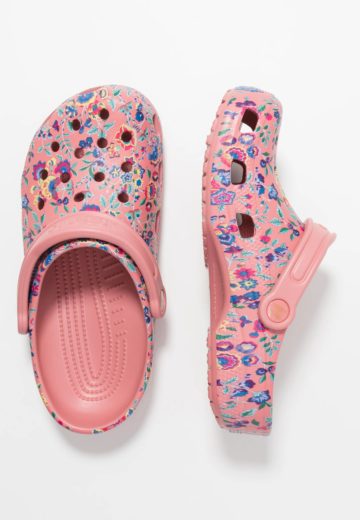 Crocs CLASSIC LIBERTY GRAPHIC - Slippers - Floral.Blossom M53