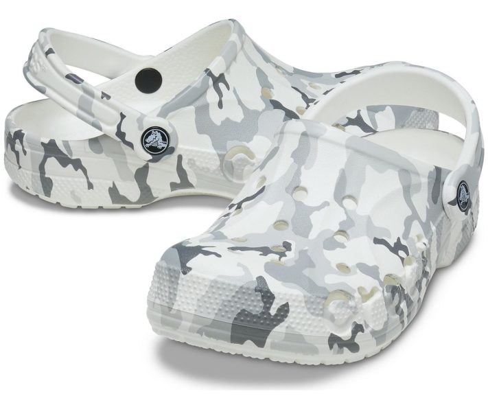 Crocs Classic Baya Seasonal Printed Camo Clog Grey M7,9 Outdoor