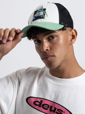 The North Face Mudder Trucker Cap in White & Green NF0A5FXA ktmart 0