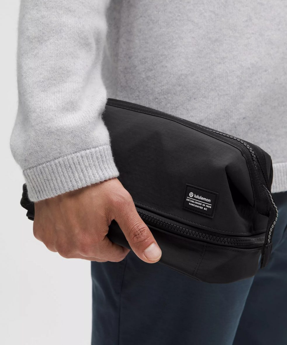 Lululemon Dual-Compartment Toiletry Bag LU9CDBS ktmart 1