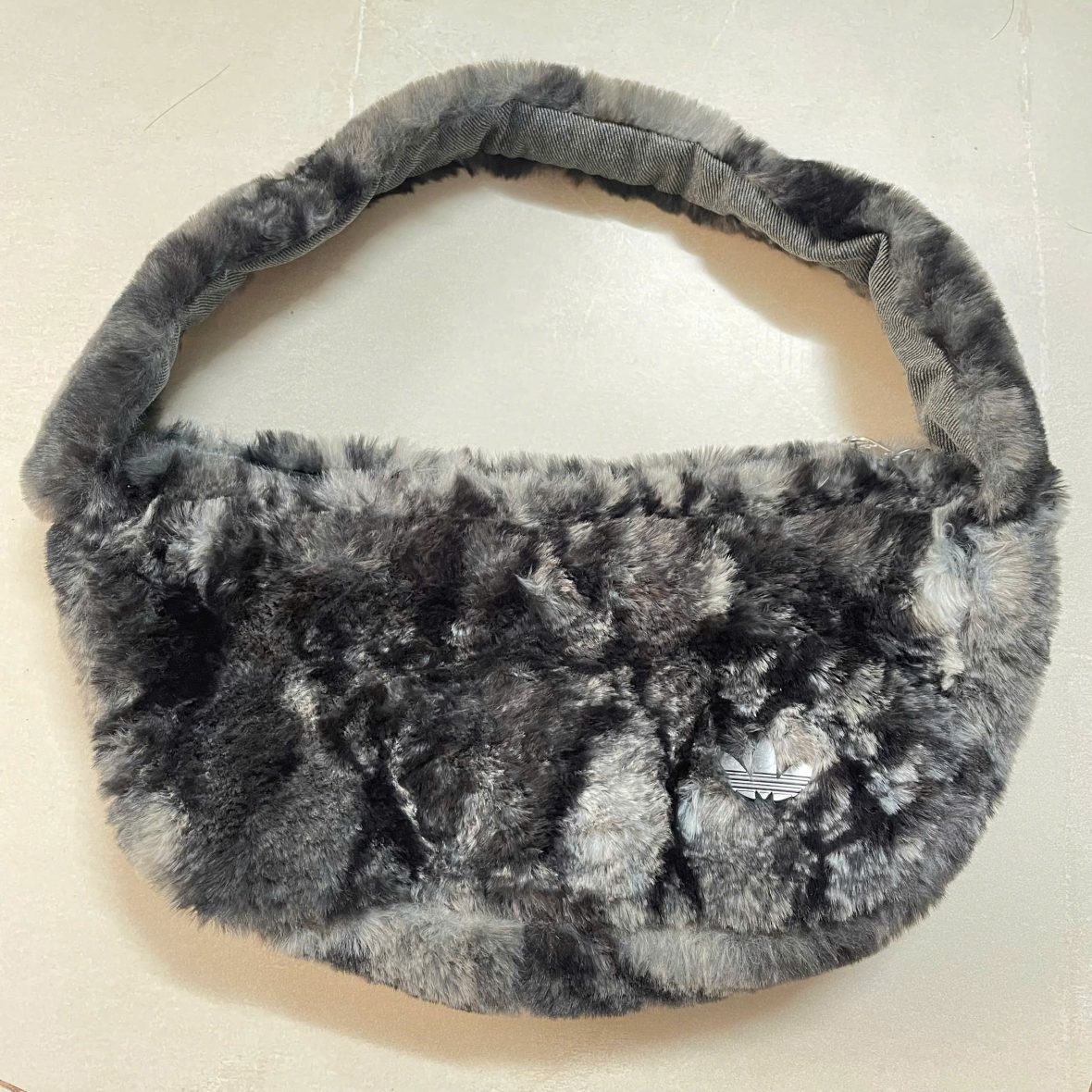 Adidas Small Shoulder Bag With Fur JY2569 ktmart 7